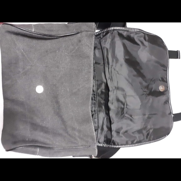 🌼🌼🌼Messenger Bag NWT 🌼🌼🌼 - Picture 3 of 4